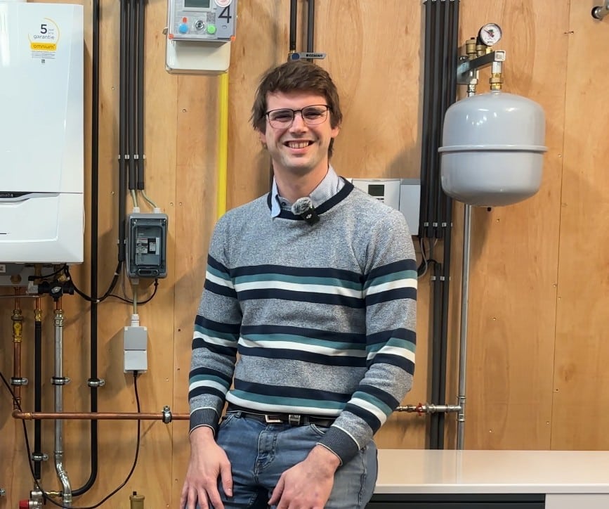 Maak het met de unieke opleiding technicus hybride verwarmingssystemen